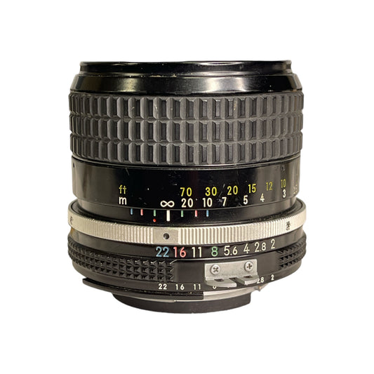 Nikon 85mm f/2 Ai 199459