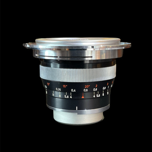 Carl Zeiss 18mm f/4 Distagon with Hood & Lens Case L#4492960