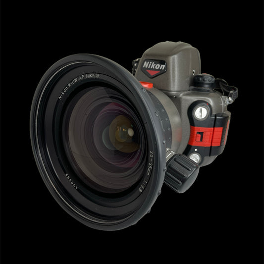 Nikonos RS AF w/20-35 L#400582 B#2004090