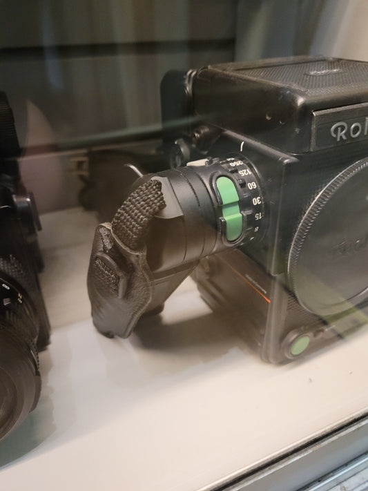 Rolleiflex Action Grip